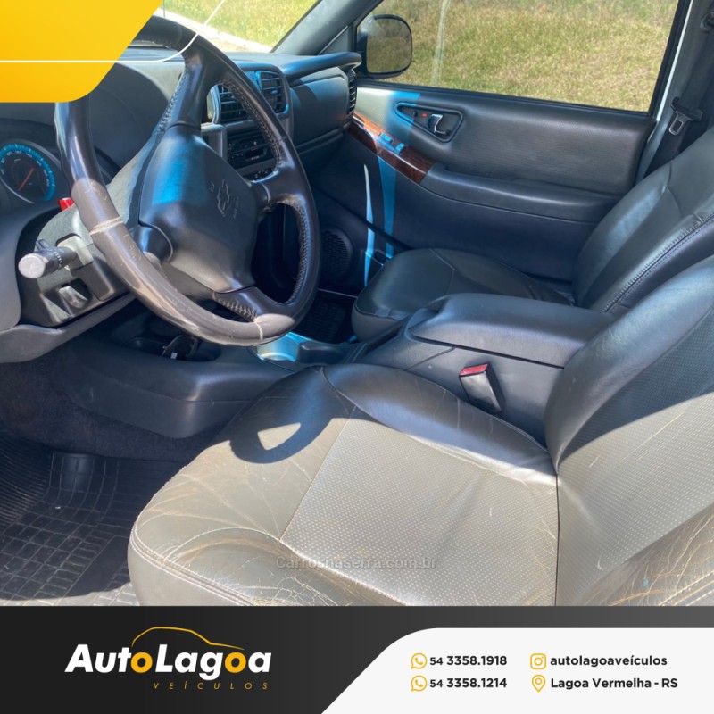 S10 2.4 MPFI EXECUTIVE 4X2 CD 8V FLEX 4P MANUAL - 2010 - LAGOA VERMELHA