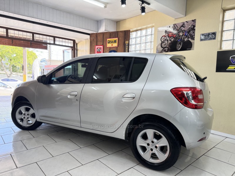 SANDERO 1.6 DYNAMIQUE 8V FLEX 4P AUTOMATIZADO - 2015 - CAXIAS DO SUL