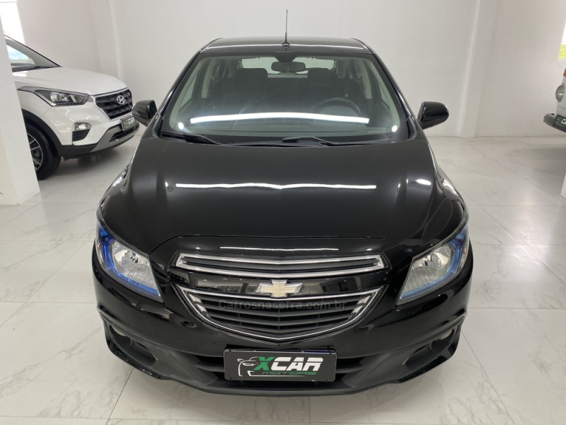 ONIX 1.4 MPFI LTZ 8V FLEX 4P MANUAL - 2014 - BENTO GONçALVES