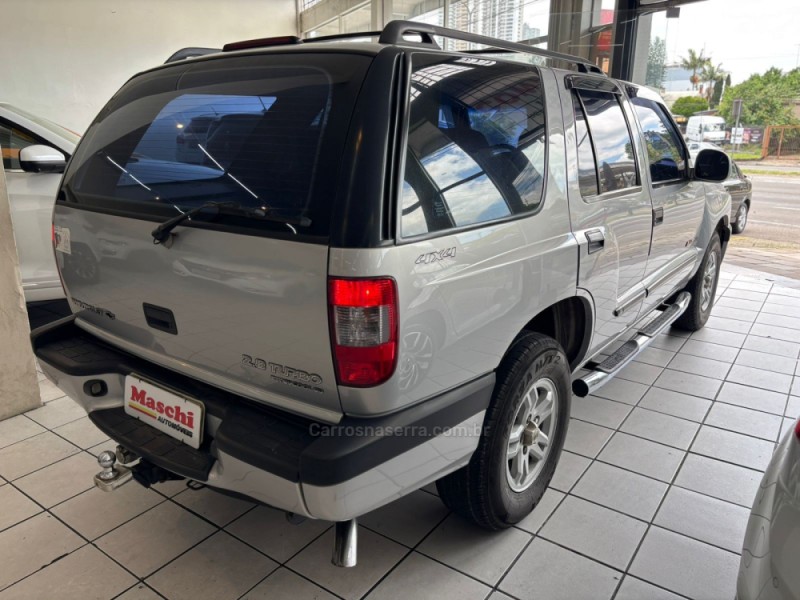 BLAZER 2.8 DLX 4X4 12V TURBO INTERCOOLER DIESEL 4P MANUAL - 2001 - CAXIAS DO SUL