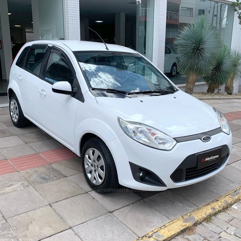 FIESTA 1.0 ROCAM HATCH 8V FLEX 4P MANUAL - 2014 - FLORES DA CUNHA