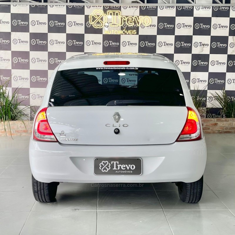 CLIO 1.0 EXPRESSION 8V GASOLINA 4P MANUAL - 2016 - TAQUARA