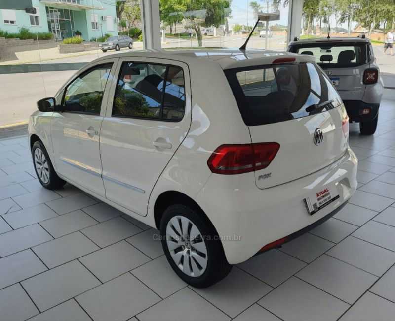 FOX 1.6 MI ITREND 8V FLEX 4P MANUAL - 2015 - GARIBALDI