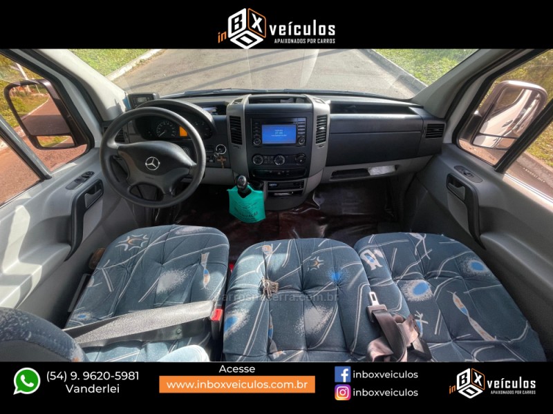 SPRINTER 2.2 515 CDI VAN 18 LUGARES TETO ALTO 16V BI-TURBO DIESEL MANUAL - 2017 - GRAMADO