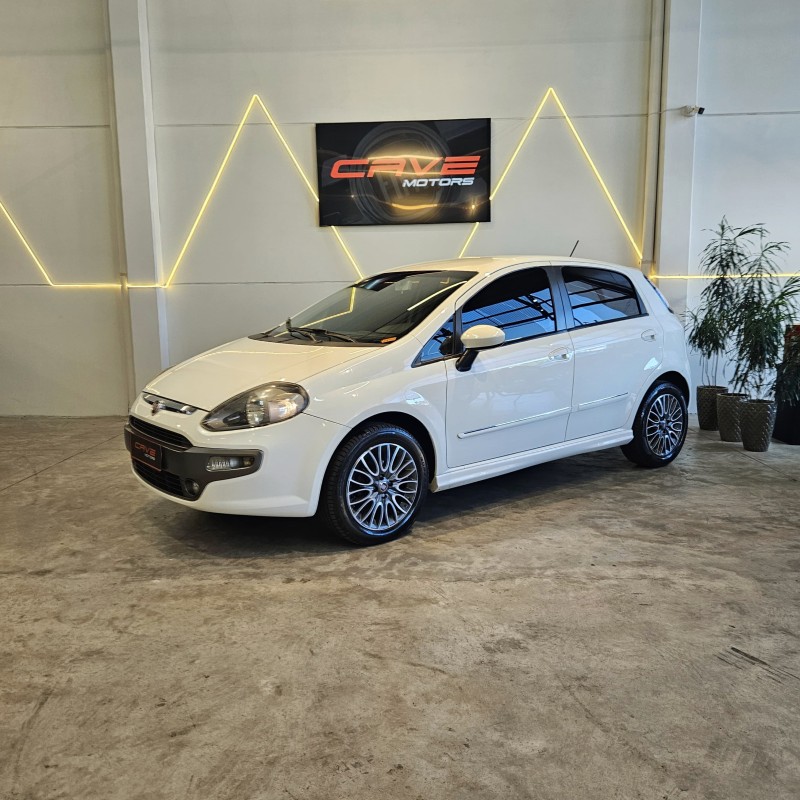 PUNTO 1.8 SPORTING 16V FLEX 4P MANUAL - 2014 - CAXIAS DO SUL