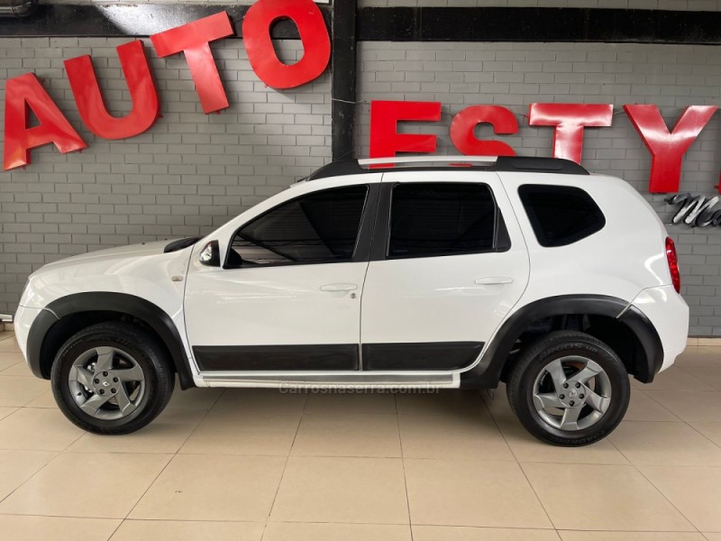 DUSTER 2.0 DYNAMIQUE 4X2 16V FLEX 4P AUTOMÁTICO - 2014 - ESTâNCIA VELHA