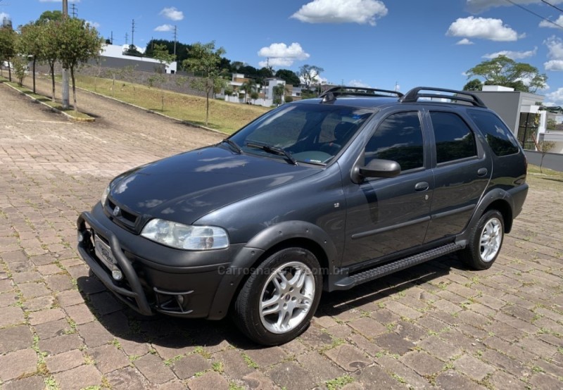 PALIO 1.8 MPI ADVENTURE WEEKEND 8V FLEX 4P MANUAL - 2003 - GUAPORé