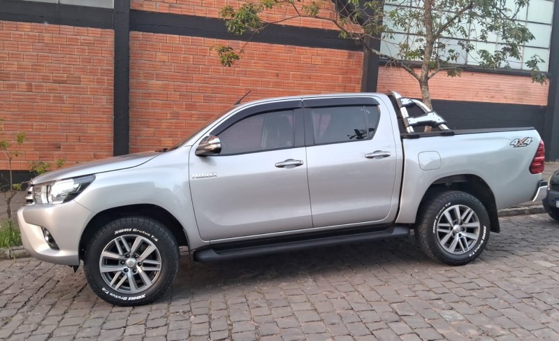 hilux 2.8 srv 4x4 cd 16v diesel 4p automatico 2017 flores da cunha