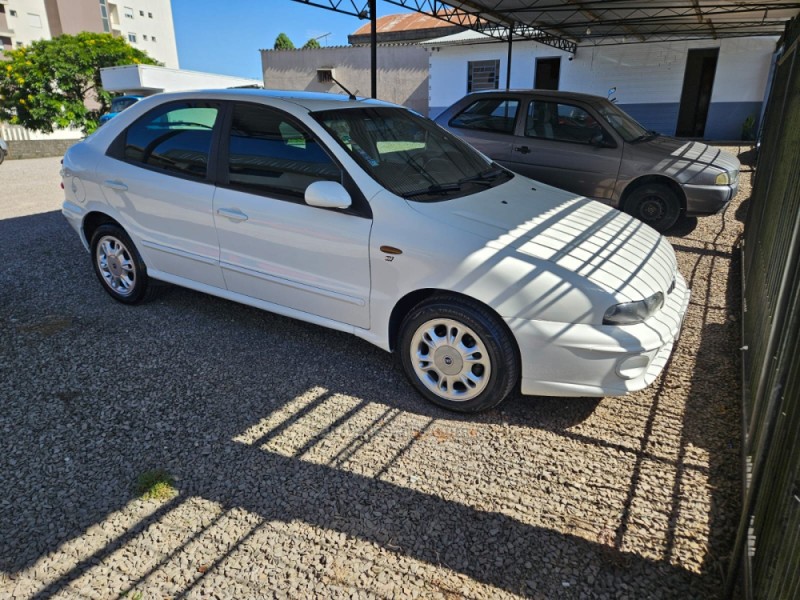 BRAVA 1.6 MPI ELX 16V GASOLINA 4P MANUAL - 2000 - VERANóPOLIS