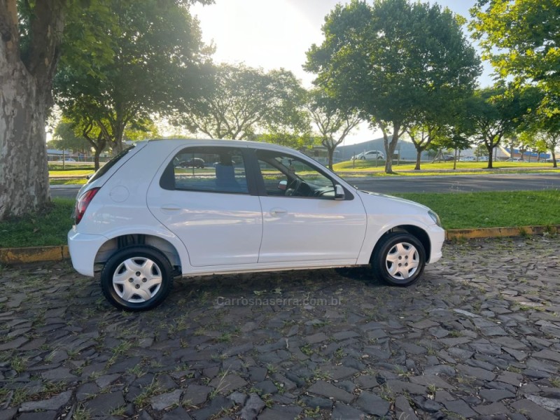 CELTA 1.0 MPFI LT 8V FLEX 4P MANUAL - 2014 - DOIS IRMãOS