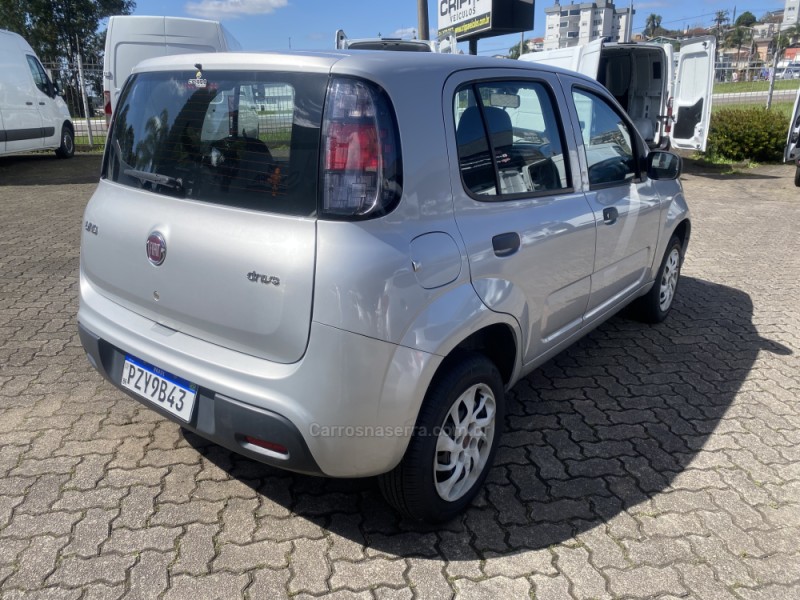 UNO 1.0 DRIVE 6V FLEX 4P MANUAL - 2018 - FARROUPILHA