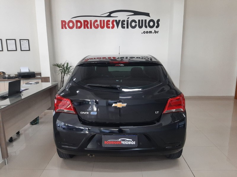 ONIX 1.0 MPFI LT 8V FLEX 4P MANUAL - 2018 - CAXIAS DO SUL