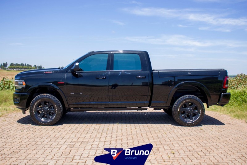 2500 LARAMIE 6.7 NIGHT ED TURBO CD 4X4 DIESEL 4P AUTOMÁTICO - 2022 - PALMEIRA DAS MISSõES