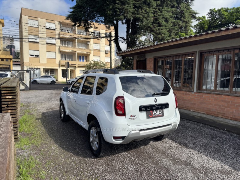 DUSTER 1.6 DYNAMIQUE 4X2 16V FLEX 4P MANUAL - 2016 - GARIBALDI