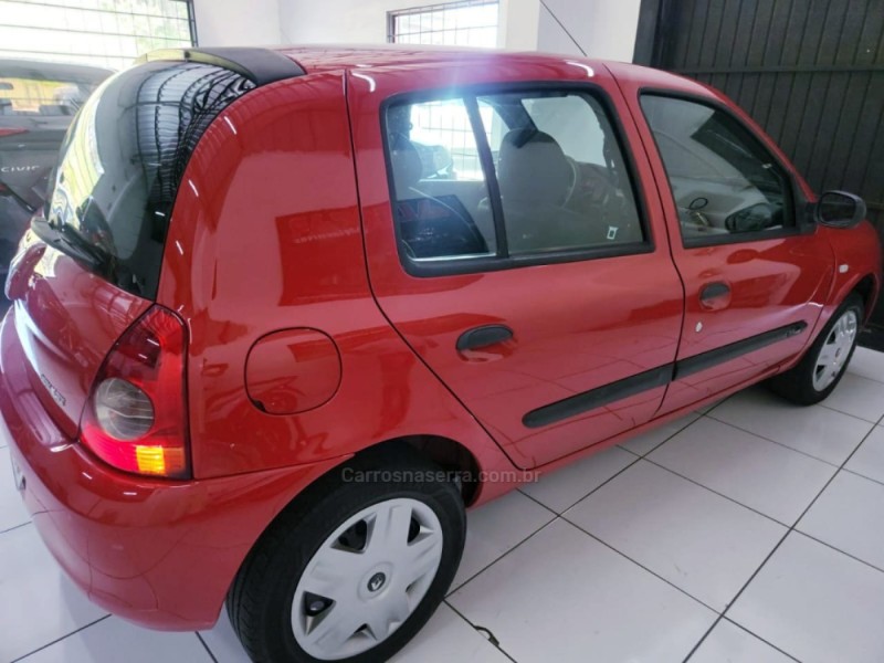 CLIO 1.0 CAMPUS 16V FLEX 4P MANUAL - 2011 - CAMPO BOM