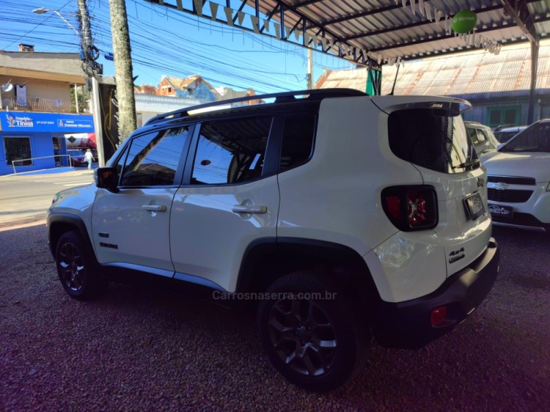 RENEGADE 2.0 16V TURBO DIESEL SPORT 4P 4X4 AUTOMÁTICO - 2016 - CANELA