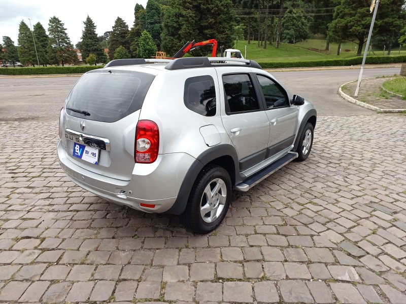 DUSTER 1.6 DYNAMIQUE 4X2 16V FLEX 4P MANUAL - 2015 - FLORES DA CUNHA