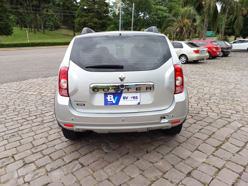 DUSTER 1.6 DYNAMIQUE 4X2 16V FLEX 4P MANUAL - 2015 - FLORES DA CUNHA