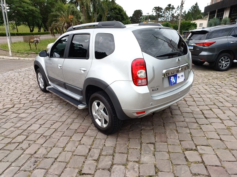 DUSTER 1.6 DYNAMIQUE 4X2 16V FLEX 4P MANUAL - 2015 - FLORES DA CUNHA