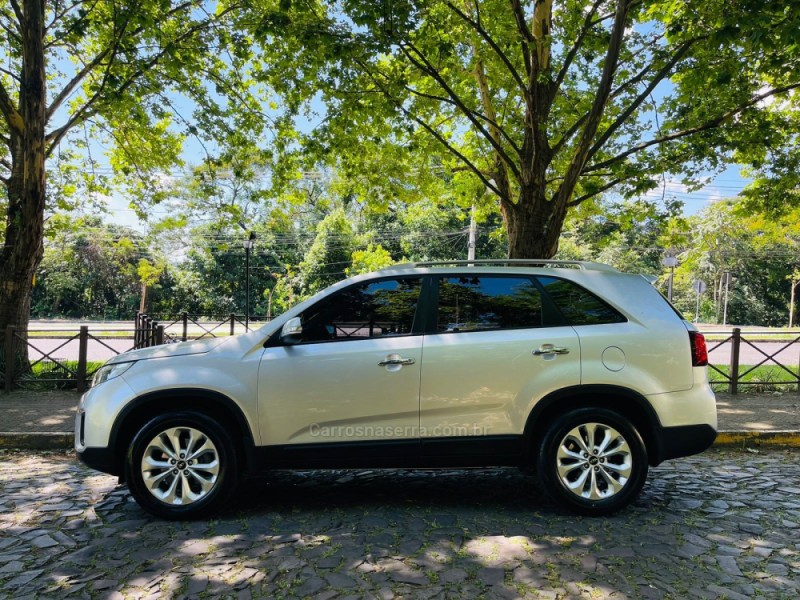 SORENTO 2.4 EX2 4X2 16V GASOLINA 4P AUTOMÁTICO - 2015 - NOVO HAMBURGO