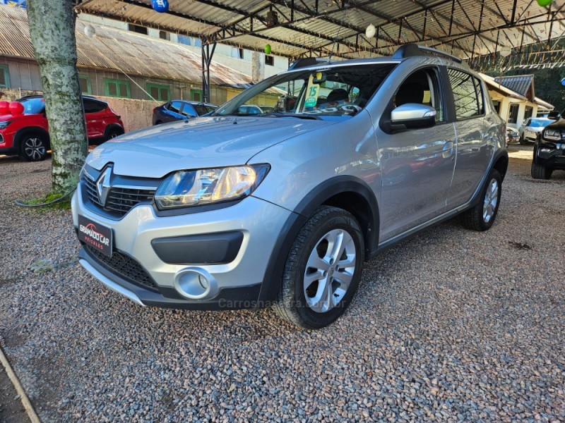 sandero 1.6 stepway 16v flex 4p automatico 2015 canela