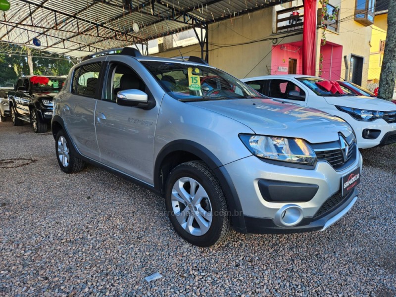 SANDERO 1.6 STEPWAY 16V FLEX 4P AUTOMÁTICO - 2015 - CANELA