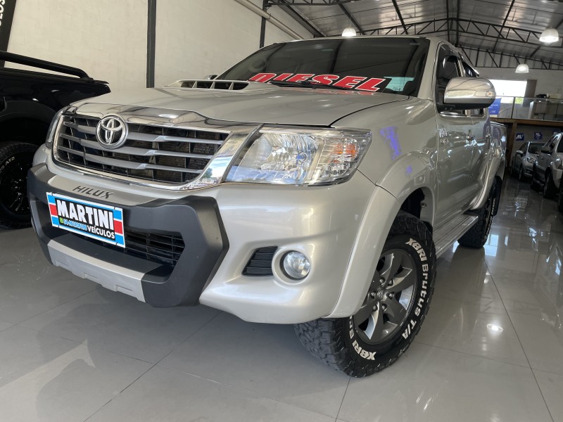 hilux 3.0 srv top 4x4 cd 16v turbo intercooler diesel 4p automatico 2014 caxias do sul