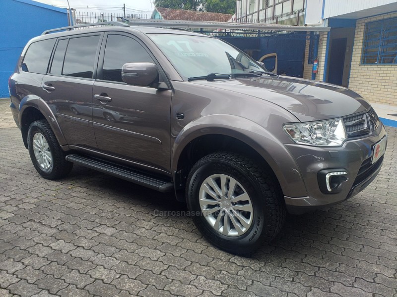 PAJERO DAKAR 3.2 HPE 4X4 7 LUGARES 16V TURBO INTERCOOLER DIESEL 4P AUTOMÁTICO - 2017 - CAXIAS DO SUL