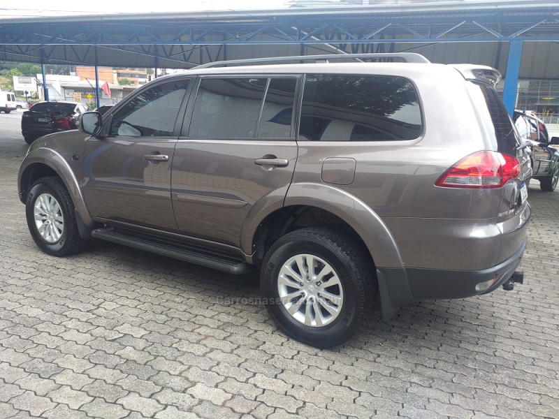 PAJERO DAKAR 3.2 HPE 4X4 7 LUGARES 16V TURBO INTERCOOLER DIESEL 4P AUTOMÁTICO - 2017 - CAXIAS DO SUL