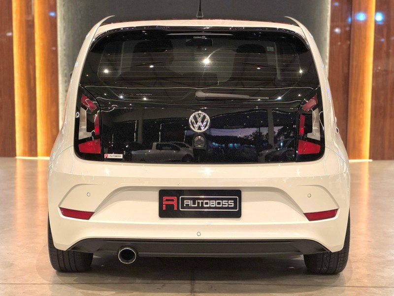 UP 1.0 TSI MOVE UP 12V FLEX 4P MANUAL - 2018 - NOVO HAMBURGO