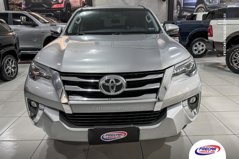 HILUX SW4 2.8 SRX 4X4 16V TURBO INTERCOOLER DIESEL 4P AUTOMÁTICO - 2019 - SARANDI