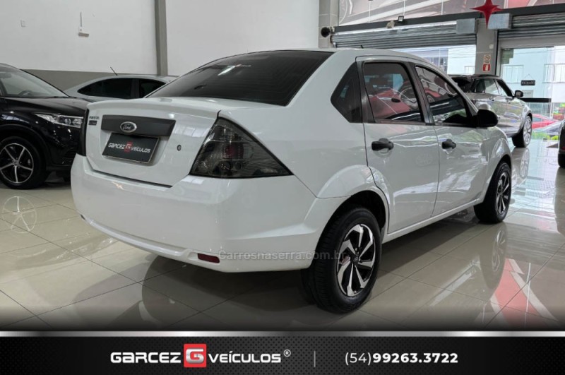 FIESTA 1.6 MPI SEDAN 8V FLEX 4P MANUAL - 2011 - BENTO GONçALVES