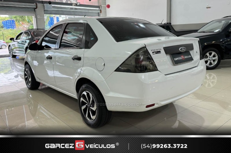 FIESTA 1.6 MPI SEDAN 8V FLEX 4P MANUAL - 2011 - BENTO GONçALVES