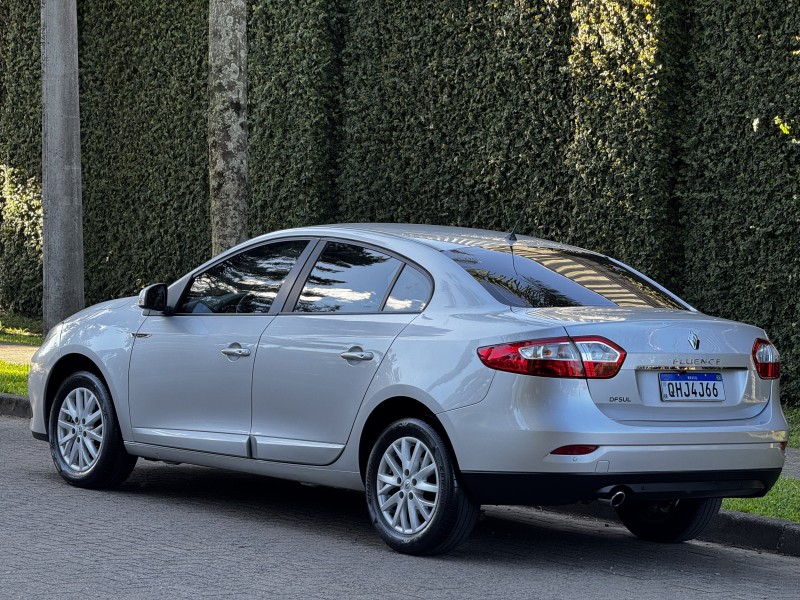 FLUENCE 2.0 DYNAMIQUE 16V FLEX 4P AUTOMÁTICO - 2016 - CAXIAS DO SUL