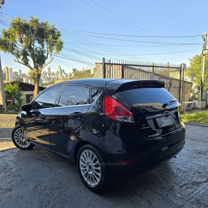 FIESTA 1.6 TITANIUM HATCH 16V FLEX 4P AUTOMÁTICO - 2015 - CAXIAS DO SUL