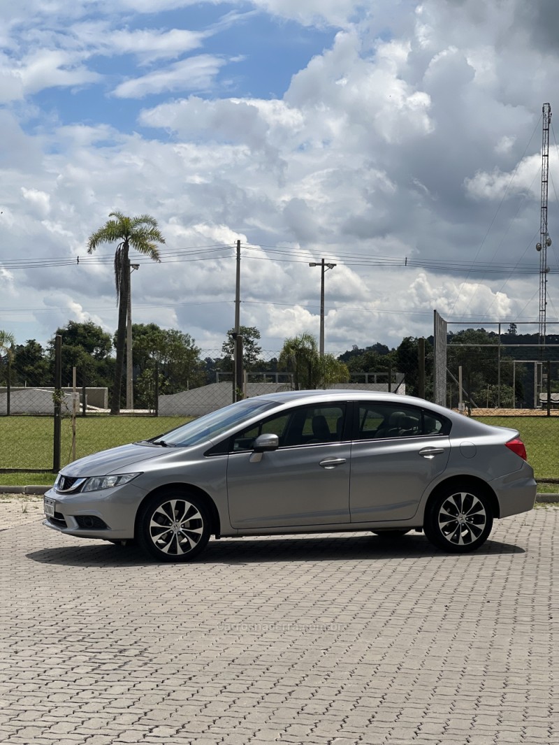 CIVIC 2.0 LXR 16V FLEX 4P AUTOMÁTICO - 2016 - ANTôNIO PRADO