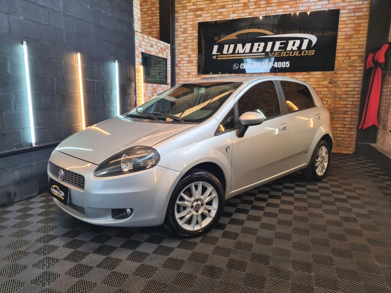 PUNTO 1.4 ATTRACTIVE ITALIA 8V FLEX 4P MANUAL - 2012 - FARROUPILHA