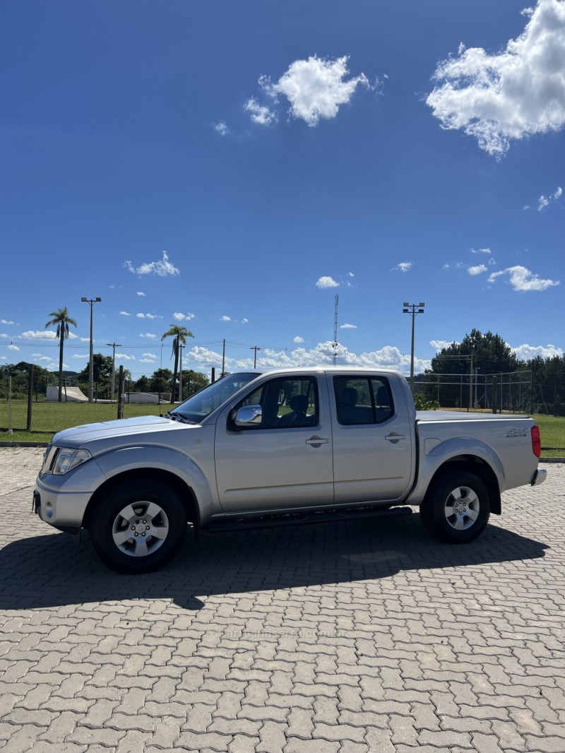 frontier 2.5 sel 4x4 cd turbo eletronic diesel 4p manual 2008 antonio prado