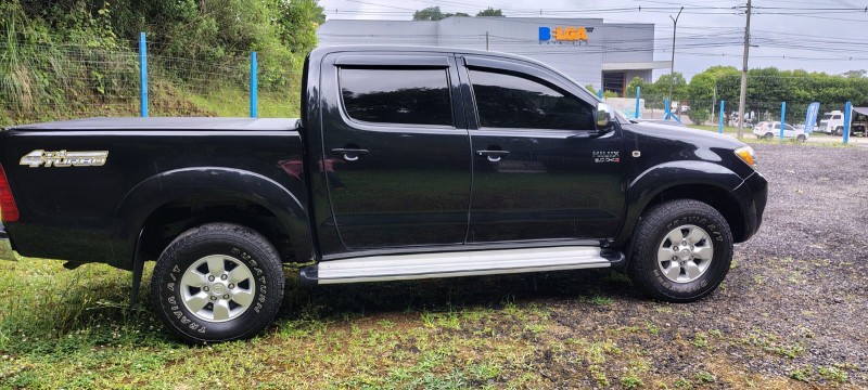 HILUX 3.0 SRV 4X4 CD 16V TURBO DIESEL 4P MANUAL - 2006 - CAXIAS DO SUL