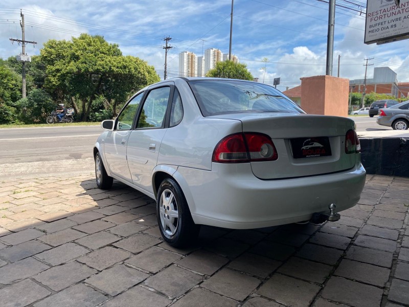 CORSA 1.0 MPFI CLASSIC SEDAN LIFE 8V FLEX 4P MANUAL - 2011 - CAXIAS DO SUL