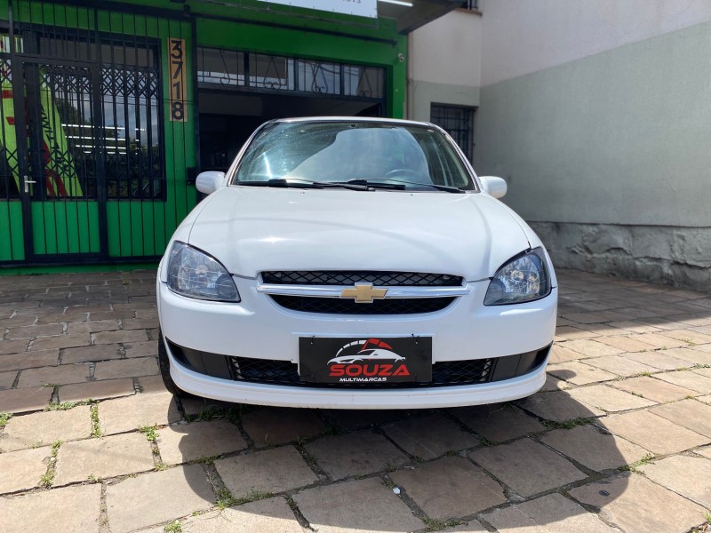 CORSA 1.0 MPFI CLASSIC SEDAN LIFE 8V FLEX 4P MANUAL - 2011 - CAXIAS DO SUL