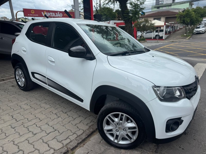 kwid 1.0 12v sce flex intense manual 2021 caxias do sul