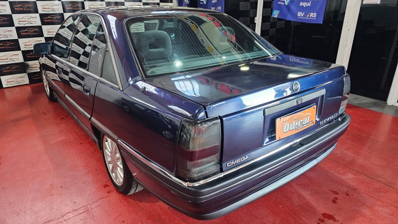 OMEGA 2.0 MPFI GLS 8V GASOLINA 4P MANUAL - 1993 - CAXIAS DO SUL