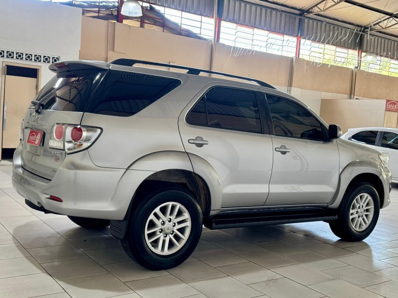 HILUX SW4 2.7 SR 4X2 16V FLEX 4P AUTOMÁTICO - 2015 - ESTâNCIA VELHA