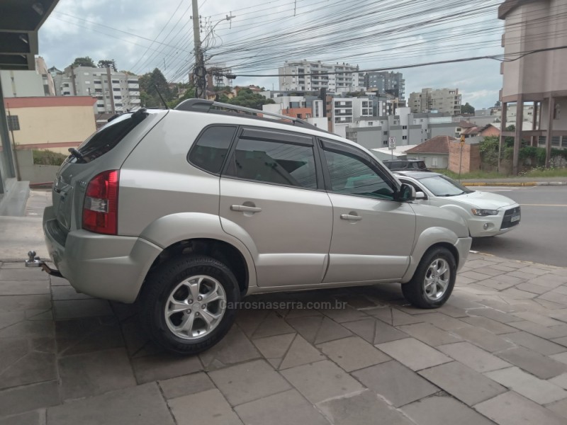 TUCSON 2.0 MPFI GL 16V 142CV 2WD GASOLINA 4P AUTOMÁTICO - 2013 - GARIBALDI