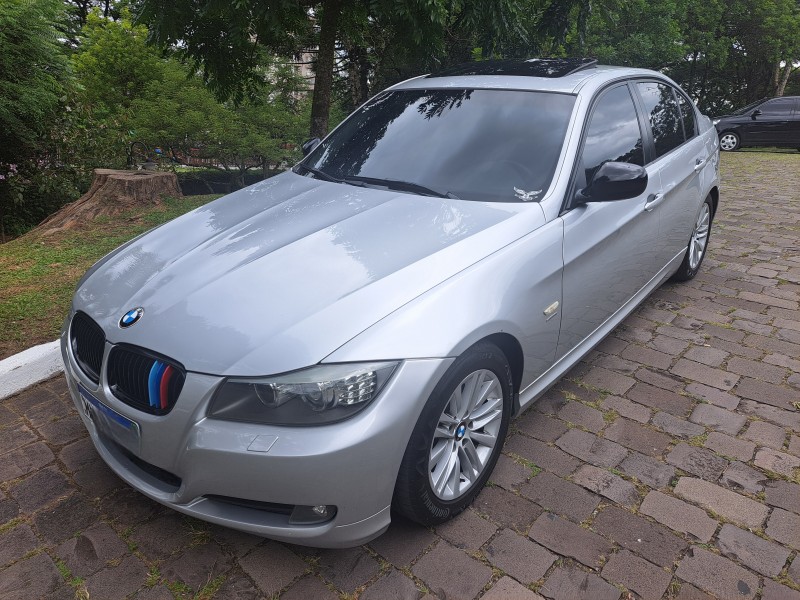 320i 2.0 16v gasolina 4p automatico 2010 farroupilha