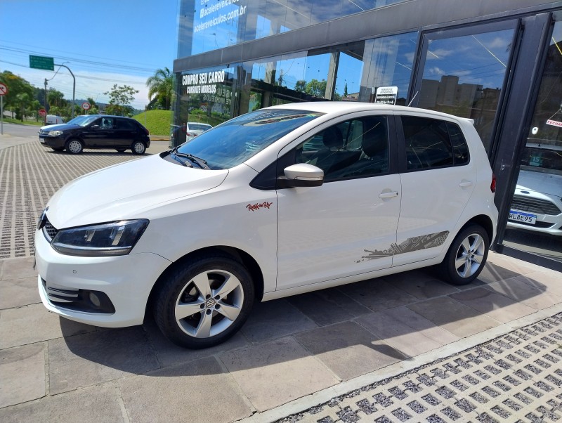 fox 1.6 mi rock in rio 8v flex 4p manual 2016 caxias do sul