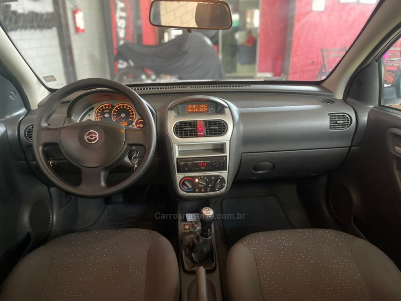 CORSA 1.4 MPFI PREMIUM 8V FLEX 4P MANUAL - 2010 - ESTâNCIA VELHA