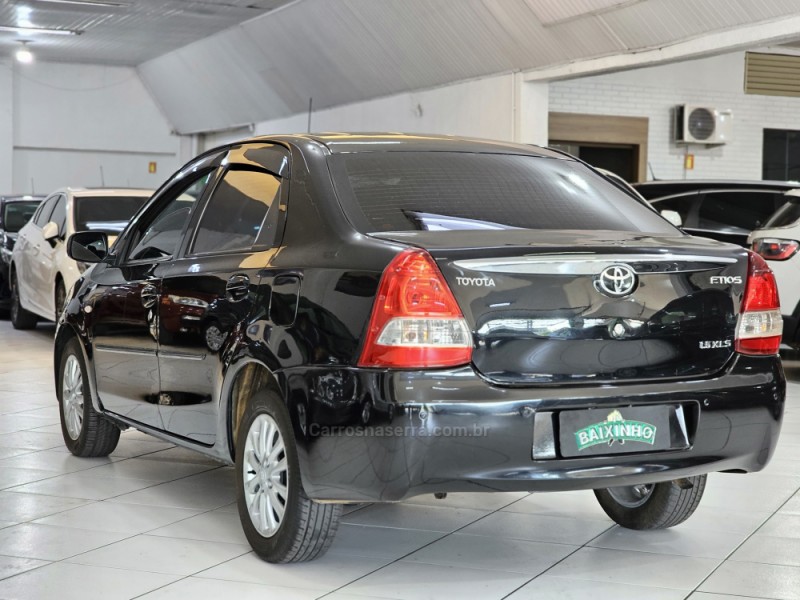 ETIOS 1.5 XLS SEDAN 16V FLEX 4P MANUAL - 2013 - SAPUCAIA DO SUL