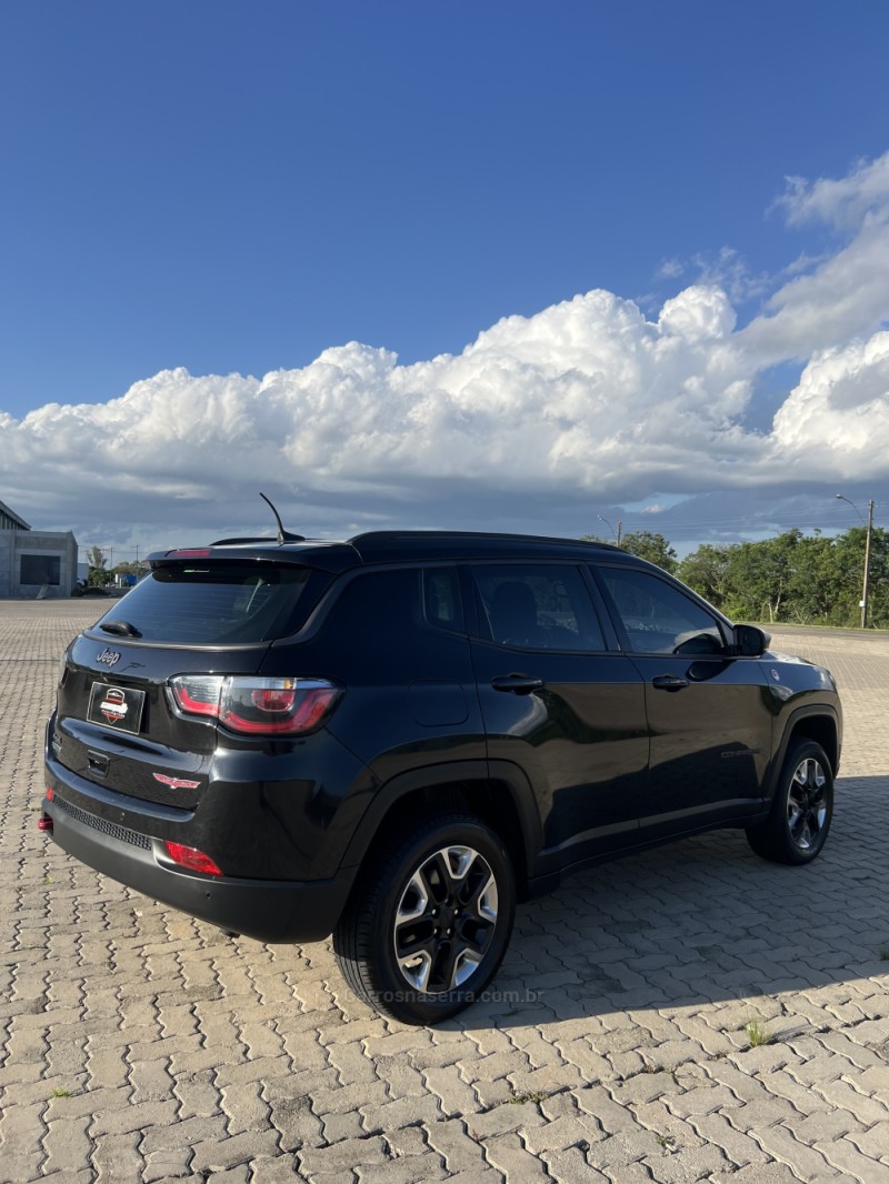 COMPASS 2.0 16V DIESEL TRAILHAWK 4X4 AUTOMÁTICO - 2018 - ANTôNIO PRADO